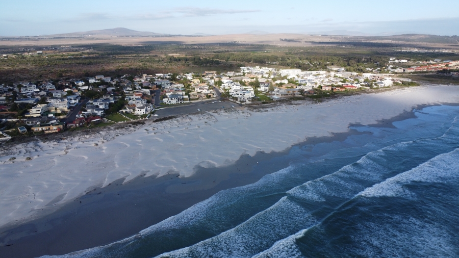 4 Bedroom Property for Sale in Van Riebeeckstrand Western Cape
